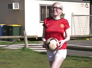 Pigtailed lesbian soccer player gets her hairy cunt licked
