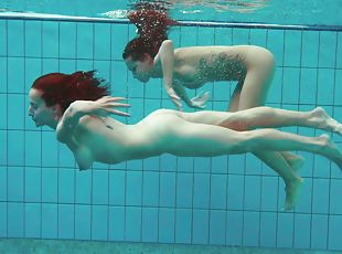 bañando, ruso, lesbiana, adolescente, pelirroja, natural, piscina, erótico