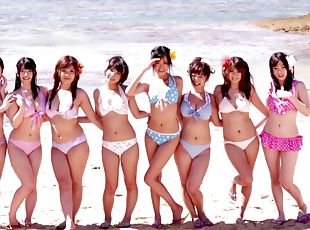 vonku, japonské, skupinové-vyjebanie, skupinový-sex, pláž, bikini