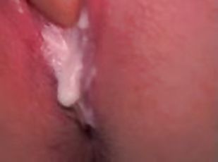 Juicy Pussy closeup - dildo fuck - real female orgasm