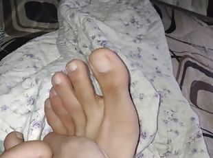 If you follow me thats what u get my feet beeing showed