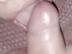 MY NEIGHBOR'S MOTHER-IN-LAW COMES TO VISIT US AND SUCKS MY COCK TO SEE MY CUM