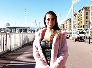 The new adventures of Lylou, a sex bomb in Marseille!