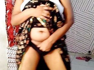 Indian bhabhi self nude and pussy fingring