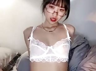 asiatique, gros-nichons, chatte-pussy, babes, japonais, lingerie, webcam, gros-seins, solo