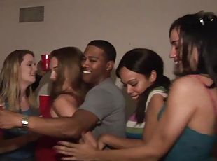 Ashlynn Lee loves to party with frat dudes.