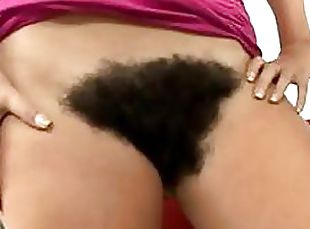Spicy Latina Babe Brags About Her Super Hairy Afro Bush