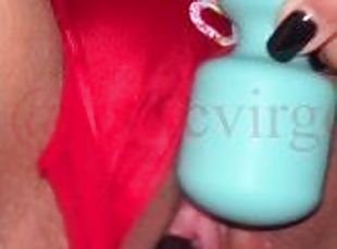 MEXICAN MILF CREAMS ALL OVER TOY