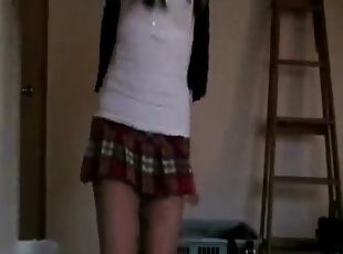Homemade video of the babe dressed sexy dancing for the webcam