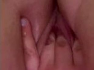 orgasme, public, chatte-pussy, giclée, milf, maman, joufflue, doigtage, ejaculation, horny