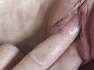 Clit sucker with shaky orgasm