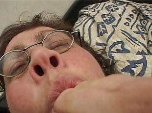 Jeanne takes her sex toy and starts making herself moan